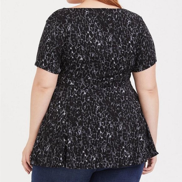 TORRID BLACK LEOPARD CHEETAH PRINT BABYDOLL TOP SIZE 2x - Picture 2 of 6